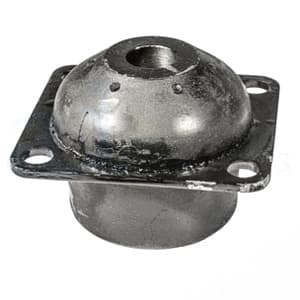 82021655 - Isolator; Cab