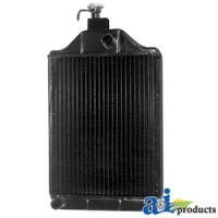 885579M93 - Radiator	